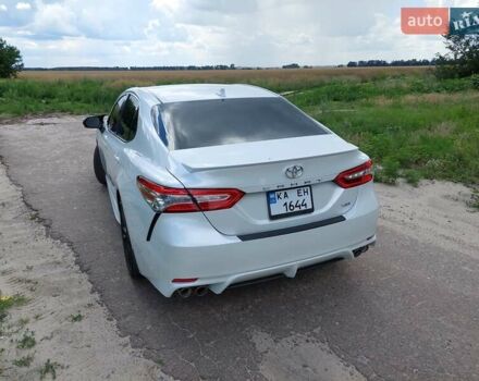 Белый Тойота Камри, объемом двигателя 2.49 л и пробегом 42 тыс. км за 25500 $, фото 6 на Automoto.ua