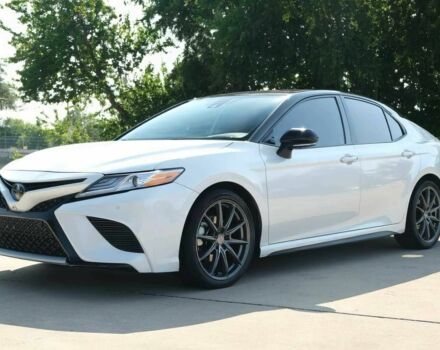 Белый Тойота Камри, объемом двигателя 3.5 л и пробегом 49 тыс. км за 12800 $, фото 2 на Automoto.ua