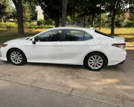 Білий Тойота Камрі, об'ємом двигуна 2.5 л та пробігом 71 тис. км за 21490 $, фото 8 на Automoto.ua