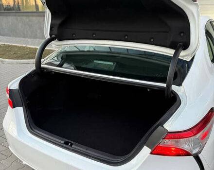 Білий Тойота Камрі, об'ємом двигуна 2.49 л та пробігом 58 тис. км за 20500 $, фото 24 на Automoto.ua