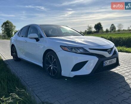 Белый Тойота Камри, объемом двигателя 2.49 л и пробегом 115 тыс. км за 21000 $, фото 27 на Automoto.ua