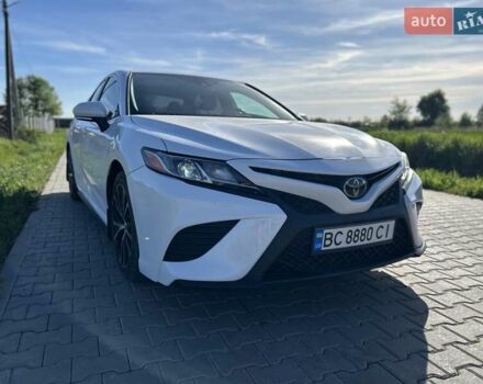 Белый Тойота Камри, объемом двигателя 2.49 л и пробегом 115 тыс. км за 21000 $, фото 22 на Automoto.ua