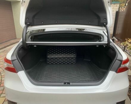 Белый Тойота Камри, объемом двигателя 2.5 л и пробегом 49 тыс. км за 31500 $, фото 5 на Automoto.ua