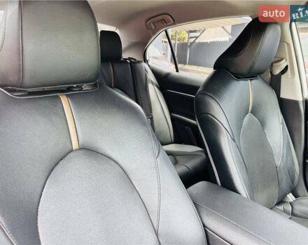 Белый Тойота Камри, объемом двигателя 2.49 л и пробегом 114 тыс. км за 8600 $, фото 21 на Automoto.ua