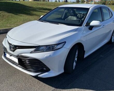 Белый Тойота Камри, объемом двигателя 2.5 л и пробегом 50 тыс. км за 28500 $, фото 1 на Automoto.ua