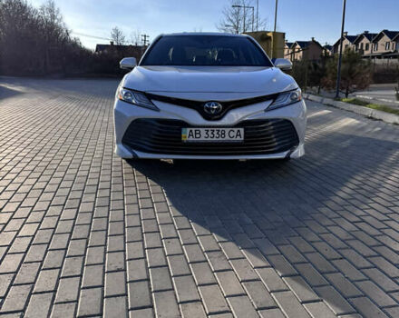 Білий Тойота Камрі, об'ємом двигуна 2.5 л та пробігом 64 тис. км за 29700 $, фото 1 на Automoto.ua