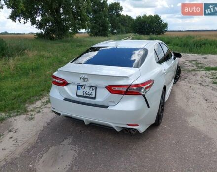 Белый Тойота Камри, объемом двигателя 2.49 л и пробегом 42 тыс. км за 25500 $, фото 5 на Automoto.ua