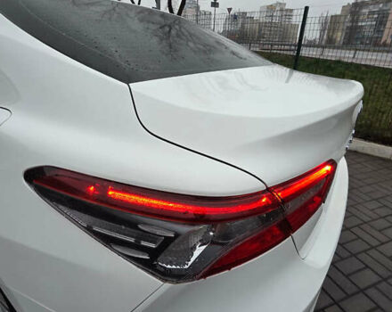 Белый Тойота Камри, объемом двигателя 2.49 л и пробегом 93 тыс. км за 26555 $, фото 16 на Automoto.ua