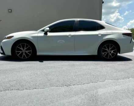 Белый Тойота Камри, объемом двигателя 2.5 л и пробегом 23 тыс. км за 8200 $, фото 7 на Automoto.ua