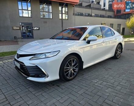 Білий Тойота Камрі, об'ємом двигуна 2.49 л та пробігом 100 тис. км за 31900 $, фото 1 на Automoto.ua