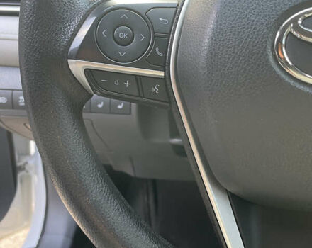 Белый Тойота Камри, объемом двигателя 2.49 л и пробегом 114 тыс. км за 23500 $, фото 38 на Automoto.ua