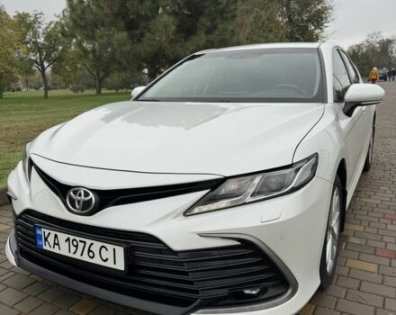 Белый Тойота Камри, объемом двигателя 2.5 л и пробегом 204 тыс. км за 21500 $, фото 2 на Automoto.ua