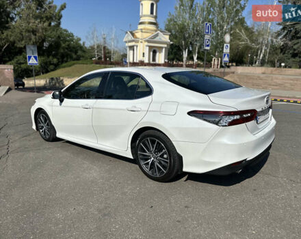 Тойота Камри 2021 в Николаеве на Automoto.ua Белый Тойота Камри, объемом двигателя 2.49 л и пробегом 107 тыс. км за 29999 $, фото 6 на Automoto.ua