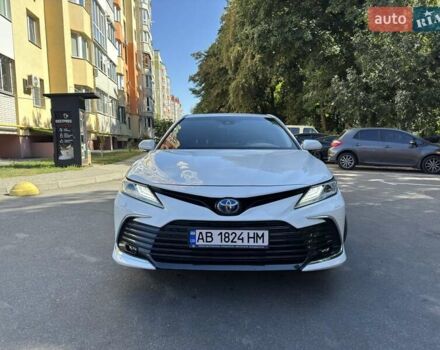 Белый Тойота Камри, объемом двигателя 2.49 л и пробегом 65 тыс. км за 34200 $, фото 2 на Automoto.ua