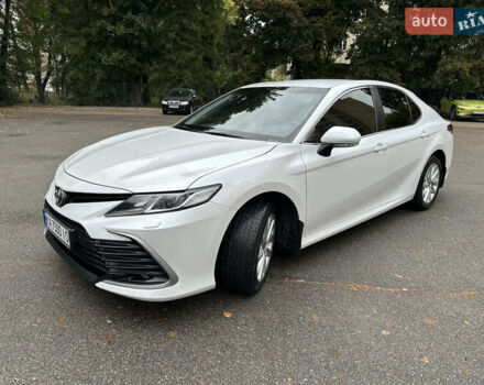 Белый Тойота Камри, объемом двигателя 2.49 л и пробегом 186 тыс. км за 24500 $, фото 3 на Automoto.ua