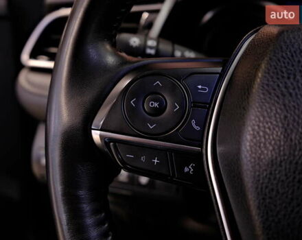 Тойота Камри 2021 в Одессе на Automoto.ua Белый Тойота Камри, объемом двигателя 2.5 л и пробегом 46 тыс. км за 29900 $, фото 30 на Automoto.ua