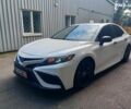 Білий Тойота Камрі, об'ємом двигуна 2.5 л та пробігом 31 тис. км за 26990 $, фото 1 на Automoto.ua