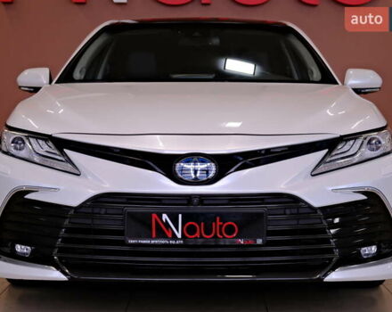Тойота Камри 2021 в Одессе на Automoto.ua Белый Тойота Камри, объемом двигателя 2.5 л и пробегом 46 тыс. км за 29900 $, фото 1 на Automoto.ua