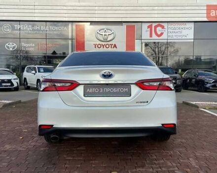 Белый Тойота Камри, объемом двигателя 2.49 л и пробегом 132 тыс. км за 28800 $, фото 3 на Automoto.ua