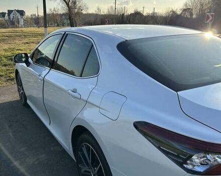 Белый Тойота Камри, объемом двигателя 2.49 л и пробегом 15 тыс. км за 37000 $, фото 3 на Automoto.ua