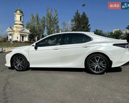 Тойота Камри 2021 в Николаеве на Automoto.ua Белый Тойота Камри, объемом двигателя 2.49 л и пробегом 107 тыс. км за 29999 $, фото 10 на Automoto.ua