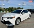 Белый Тойота Камри, объемом двигателя 2.49 л и пробегом 151 тыс. км за 21900 $, фото 1 на Automoto.ua