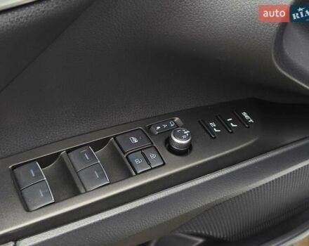 Белый Тойота Камри, объемом двигателя 2.49 л и пробегом 164 тыс. км за 25700 $, фото 13 на Automoto.ua