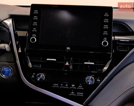 Тойота Камри 2021 в Одессе на Automoto.ua Белый Тойота Камри, объемом двигателя 2.5 л и пробегом 46 тыс. км за 29900 $, фото 55 на Automoto.ua