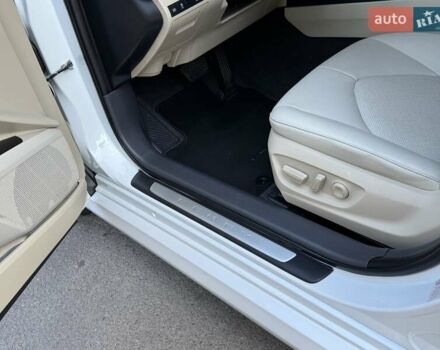 Білий Тойота Камрі, об'ємом двигуна 2.49 л та пробігом 98 тис. км за 31999 $, фото 21 на Automoto.ua