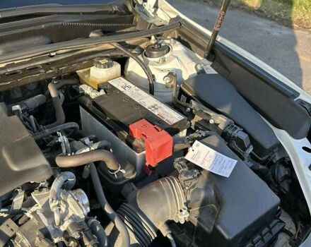 Белый Тойота Камри, объемом двигателя 2.49 л и пробегом 15 тыс. км за 37000 $, фото 6 на Automoto.ua