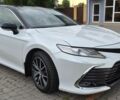 Белый Тойота Камри, объемом двигателя 2.5 л и пробегом 220 тыс. км за 26500 $, фото 1 на Automoto.ua