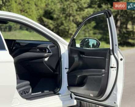 Белый Тойота Камри, объемом двигателя 2.5 л и пробегом 113 тыс. км за 29900 $, фото 36 на Automoto.ua