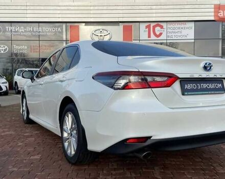 Белый Тойота Камри, объемом двигателя 2.49 л и пробегом 132 тыс. км за 28800 $, фото 1 на Automoto.ua