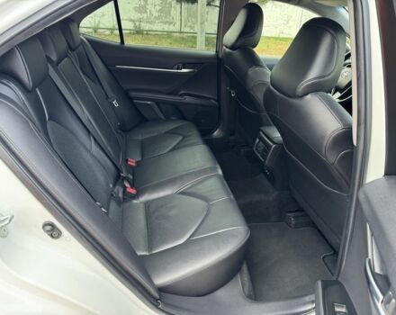 Белый Тойота Камри, объемом двигателя 2.5 л и пробегом 204 тыс. км за 21500 $, фото 10 на Automoto.ua