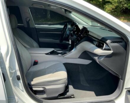 Белый Тойота Камри, объемом двигателя 2.5 л и пробегом 23 тыс. км за 8200 $, фото 8 на Automoto.ua