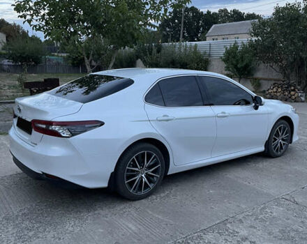 Тойота Камри 2021 в Одессе на Automoto.ua Белый Тойота Камри, объемом двигателя 2.49 л и пробегом 67 тыс. км за 32777 $, фото 2 на Automoto.ua