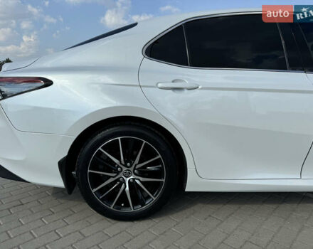 Білий Тойота Камрі, об'ємом двигуна 2.49 л та пробігом 88 тис. км за 30999 $, фото 3 на Automoto.ua