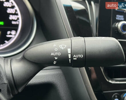 Білий Тойота Камрі, об'ємом двигуна 2.49 л та пробігом 46 тис. км за 27800 $, фото 39 на Automoto.ua