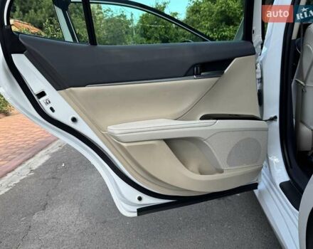 Білий Тойота Камрі, об'ємом двигуна 2.49 л та пробігом 98 тис. км за 31999 $, фото 33 на Automoto.ua