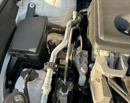 Белый Тойота Камри, объемом двигателя 2.49 л и пробегом 15 тыс. км за 37000 $, фото 7 на Automoto.ua