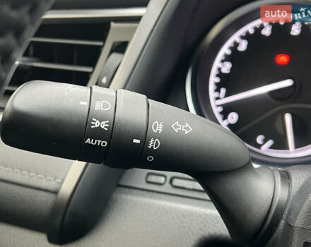 Белый Тойота Камри, объемом двигателя 2.49 л и пробегом 46 тыс. км за 28500 $, фото 38 на Automoto.ua