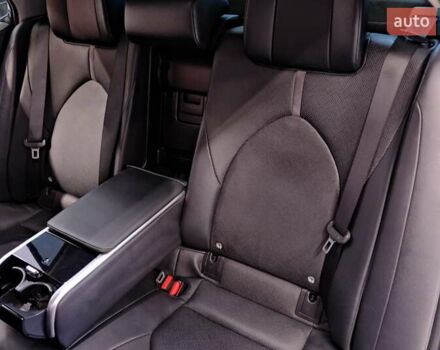 Тойота Камри 2021 в Одессе на Automoto.ua Белый Тойота Камри, объемом двигателя 2.5 л и пробегом 46 тыс. км за 29900 $, фото 41 на Automoto.ua