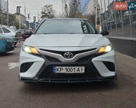 Білий Тойота Камрі, об'ємом двигуна 3.5 л та пробігом 35 тис. км за 35500 $, фото 2 на Automoto.ua