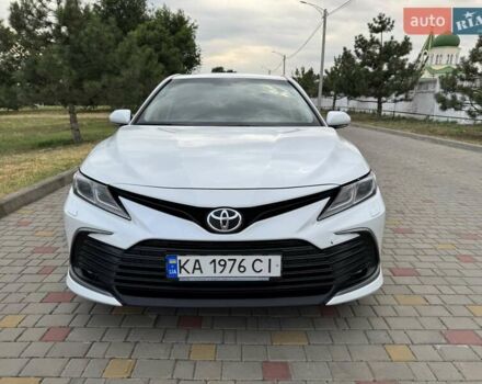 Білий Тойота Камрі, об'ємом двигуна 2.49 л та пробігом 204 тис. км за 21900 $, фото 1 на Automoto.ua