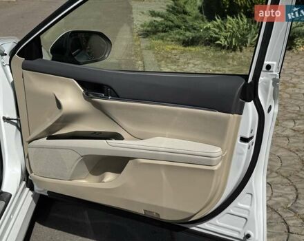 Білий Тойота Камрі, об'ємом двигуна 2.49 л та пробігом 98 тис. км за 31999 $, фото 31 на Automoto.ua