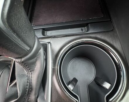 Белый Тойота Камри, объемом двигателя 2.5 л и пробегом 204 тыс. км за 21500 $, фото 7 на Automoto.ua