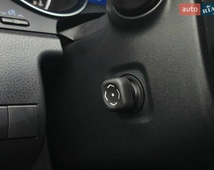 Белый Тойота Камри, объемом двигателя 2.49 л и пробегом 164 тыс. км за 25700 $, фото 25 на Automoto.ua