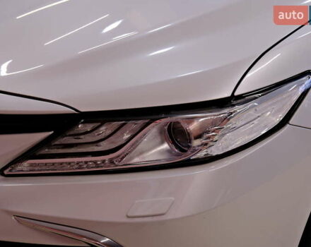 Тойота Камри 2021 в Одессе на Automoto.ua Белый Тойота Камри, объемом двигателя 2.5 л и пробегом 46 тыс. км за 29900 $, фото 18 на Automoto.ua
