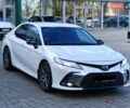 Белый Тойота Камри, объемом двигателя 2.49 л и пробегом 98 тыс. км за 26400 $, фото 2 на Automoto.ua