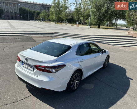 Тойота Камри 2021 в Николаеве на Automoto.ua Белый Тойота Камри, объемом двигателя 2.49 л и пробегом 107 тыс. км за 29999 $, фото 4 на Automoto.ua
